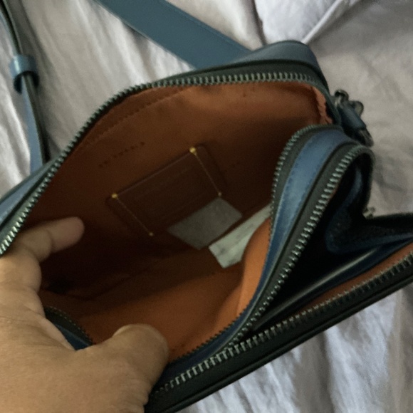 Coach CM370 Charter Crossbody With Hybrid Pouch IN DEEP BLUE - Picture 7 of 12